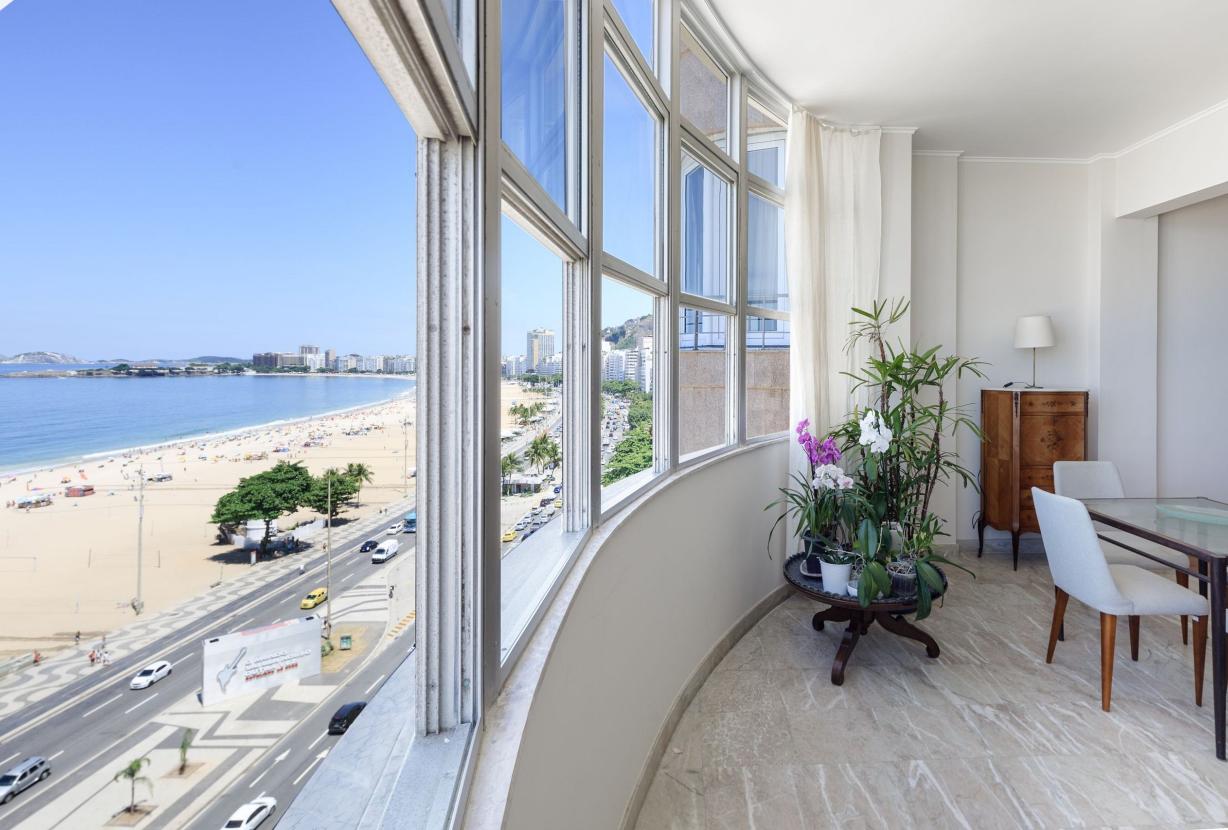Rio130 - Remarkable 3 bedroom apartment in Copacabana