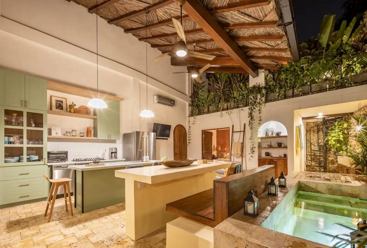 Car103 - Luxurious house in the historic center of Cartagena