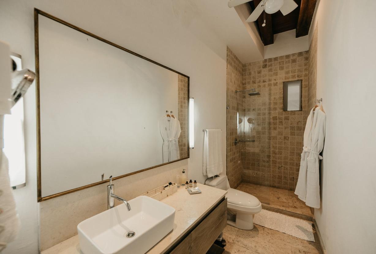 Car104 - Luxury 5 bedroom villa in the heart of the Old City