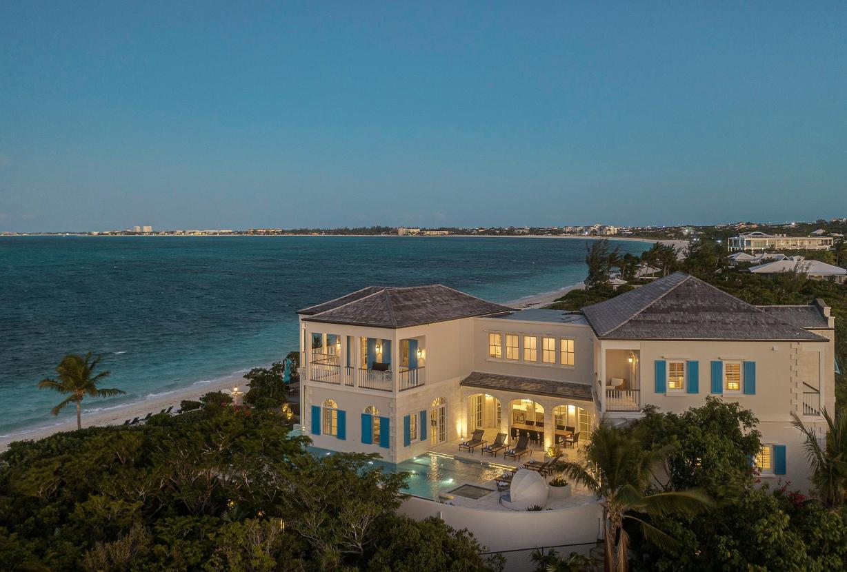 Tci001 – Elegant beachfront villa in Turtle Cove