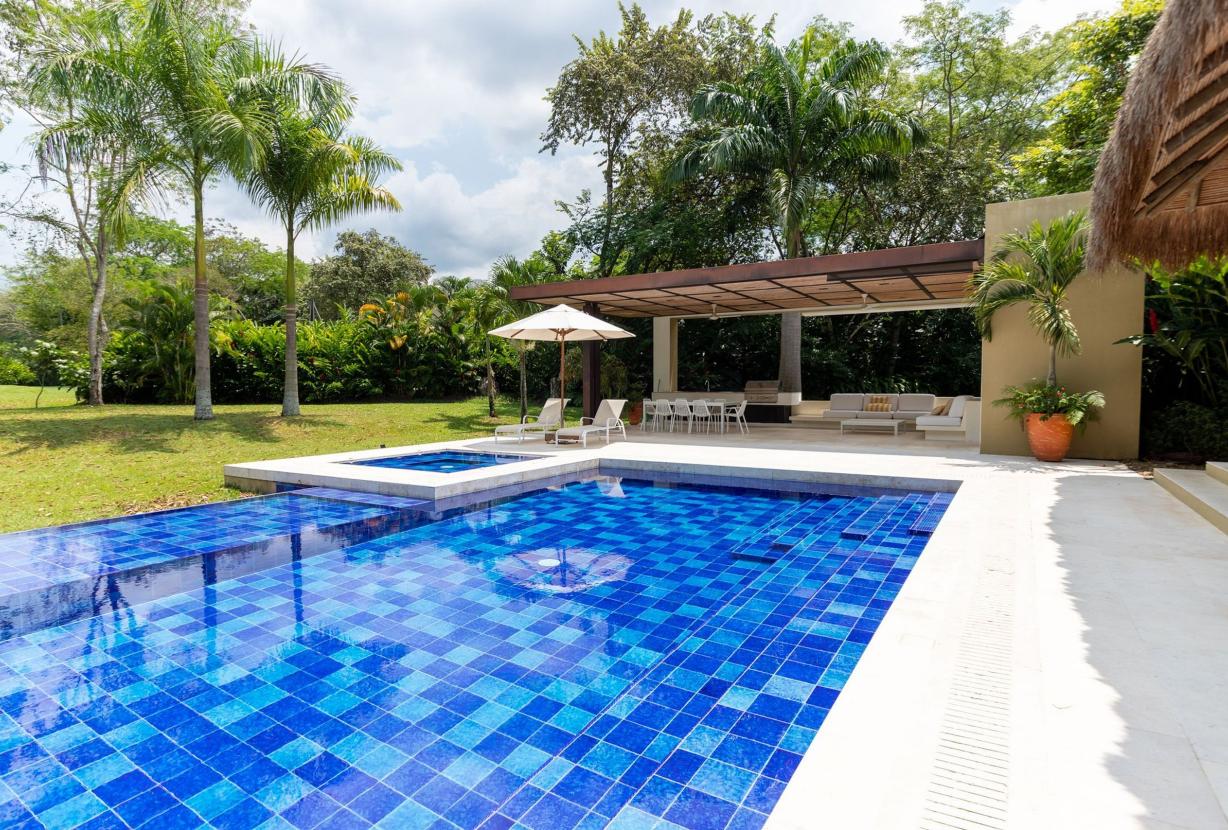 Anp045 - Luxuosa villa com piscina em Anapoíma