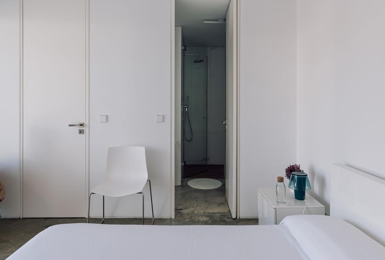 Com001 - Casa moderna rodeada de pinheiros, Comporta