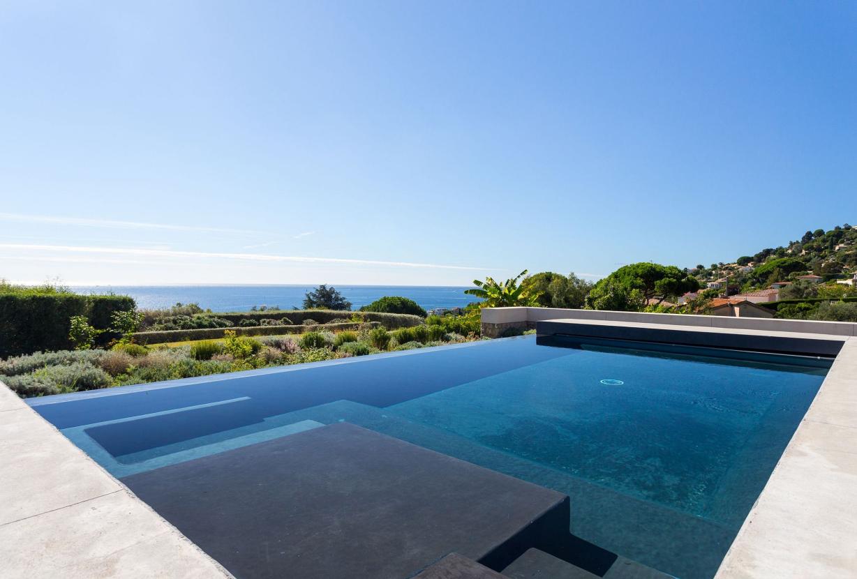 Azu039 - Villa à beira-mar no Golfo de Juan, Cannes