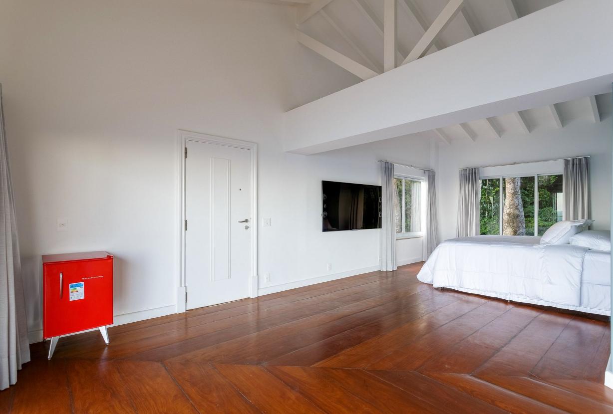 Rio106 - Mansion with incredible ocean views in São Conrado