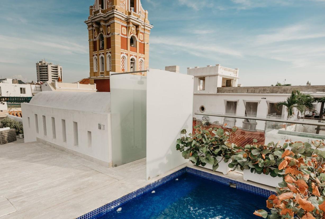 Car110 - Beautiful penthouse in the Old City of Cartagena