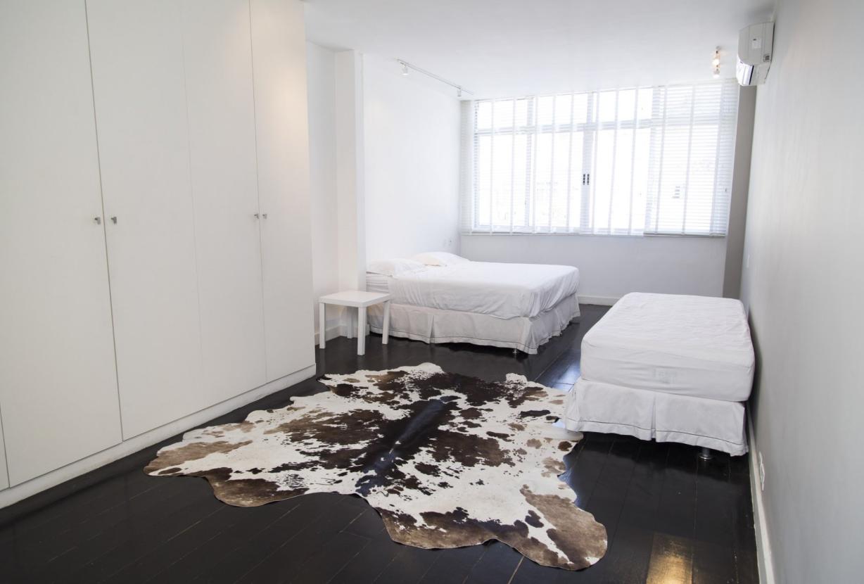 Rio260 - Charming 4 bedroom penthouse in Copacabana