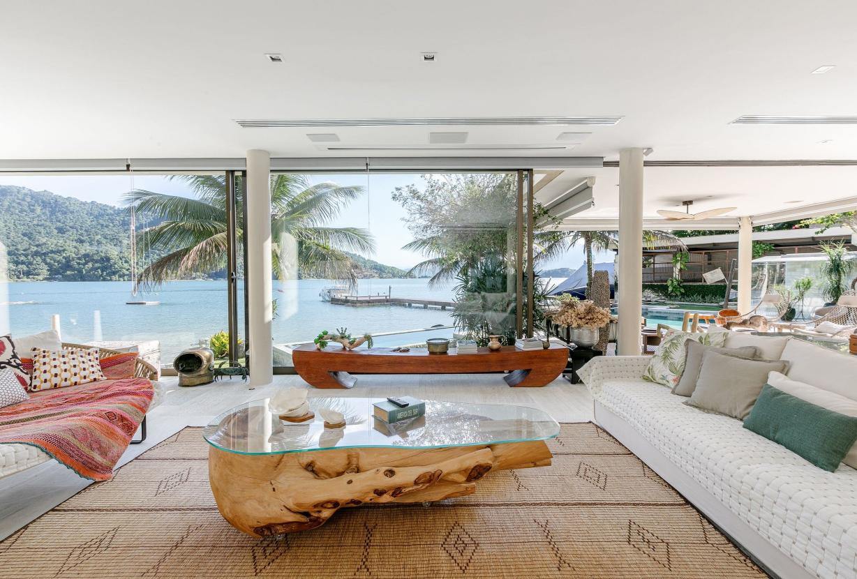Ang022 - Stunning beach villa in Angra dos Reis