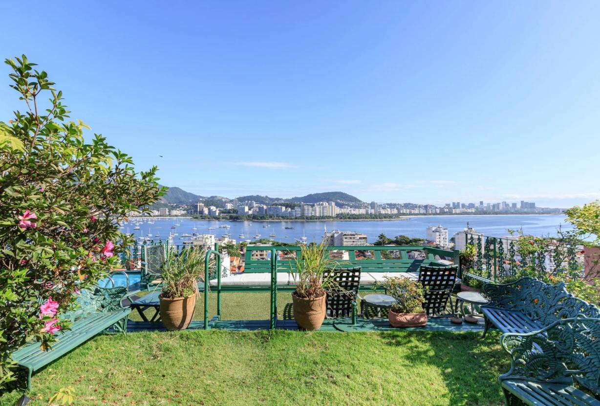 Rio154 - Appartement en triplex à Urca