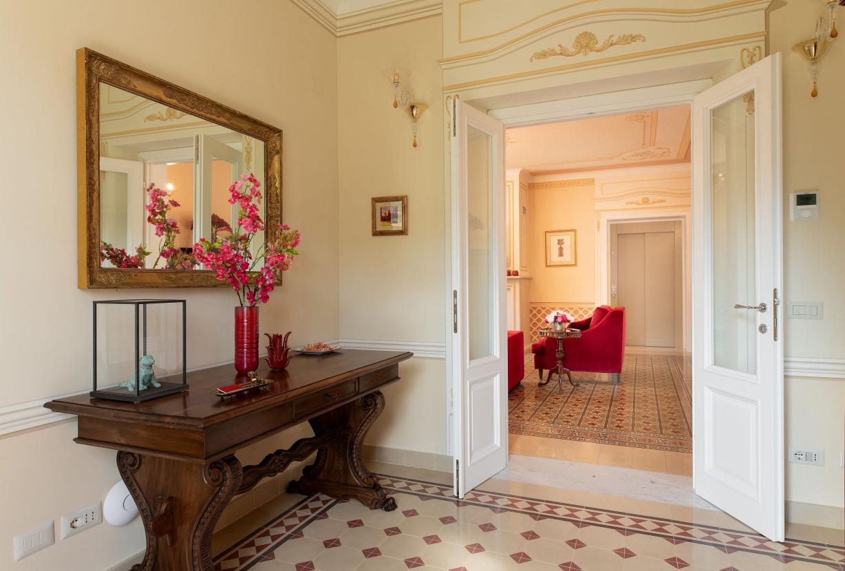 Tus022 - A beautiful 18th-century villa next to Lucca