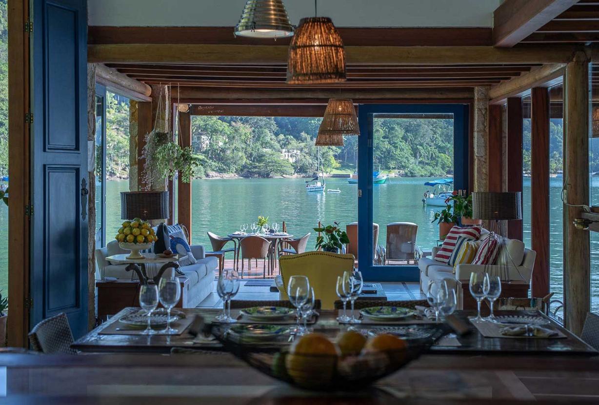 Pty014 - Exuberante loft privativo à beira-mar em Paraty
