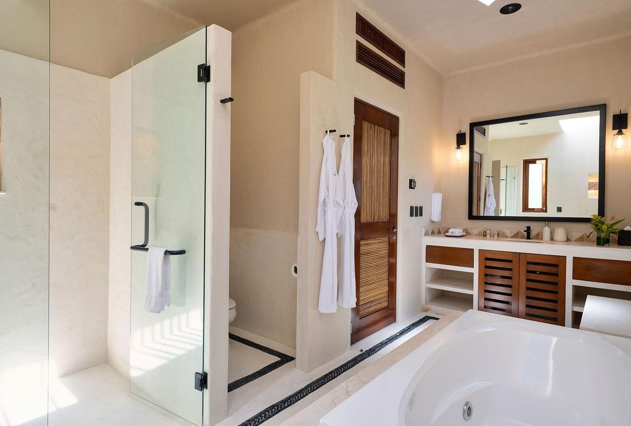 Ptm021 – Expansive luxury oceanfront villa in Punta Mita