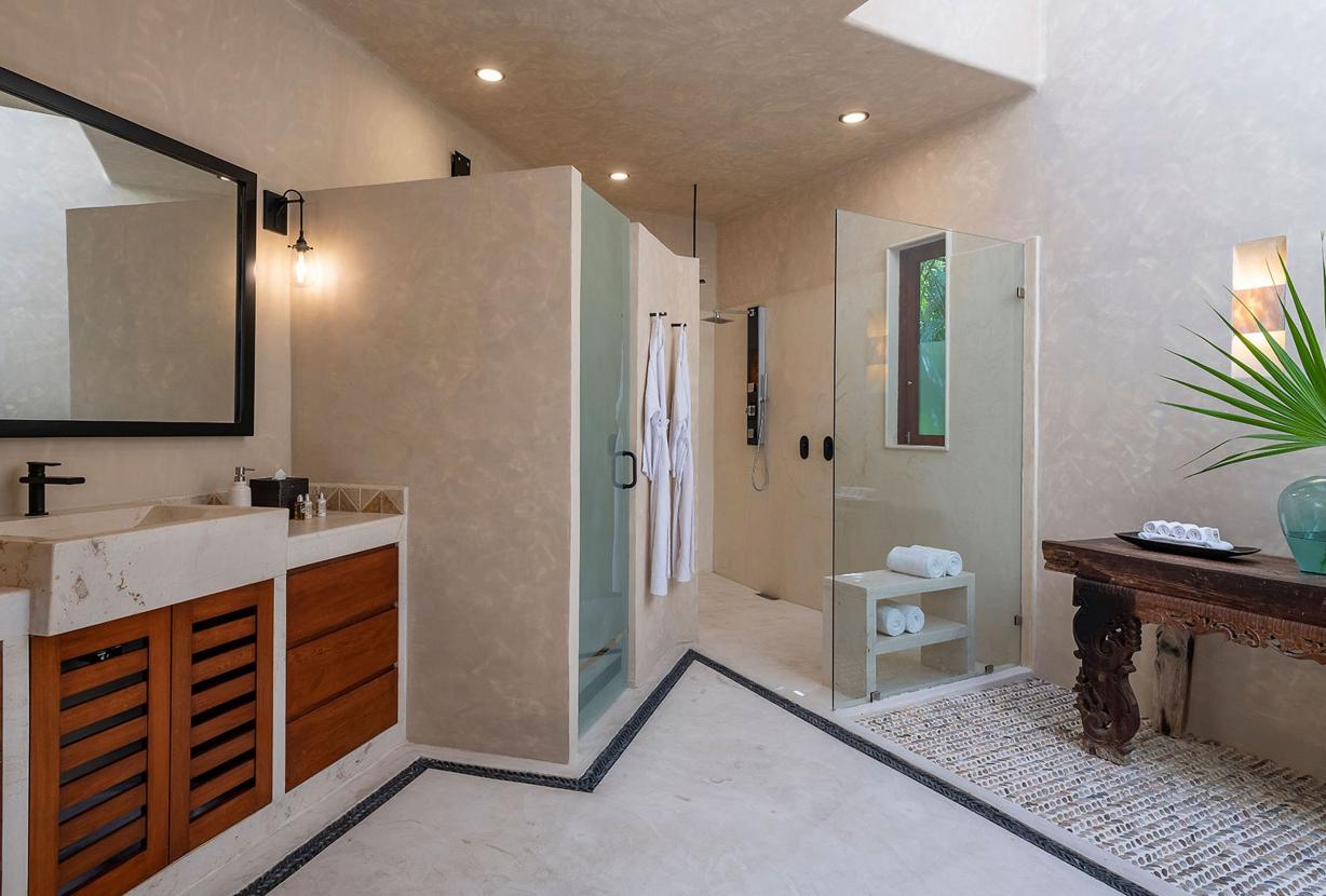 Ptm021 – Expansive luxury oceanfront villa in Punta Mita