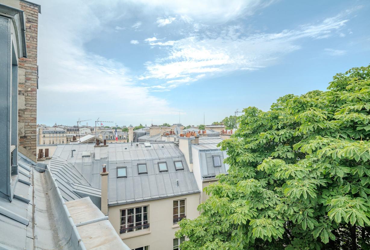 Par015 - Superbe appartement proche Palais Elysée