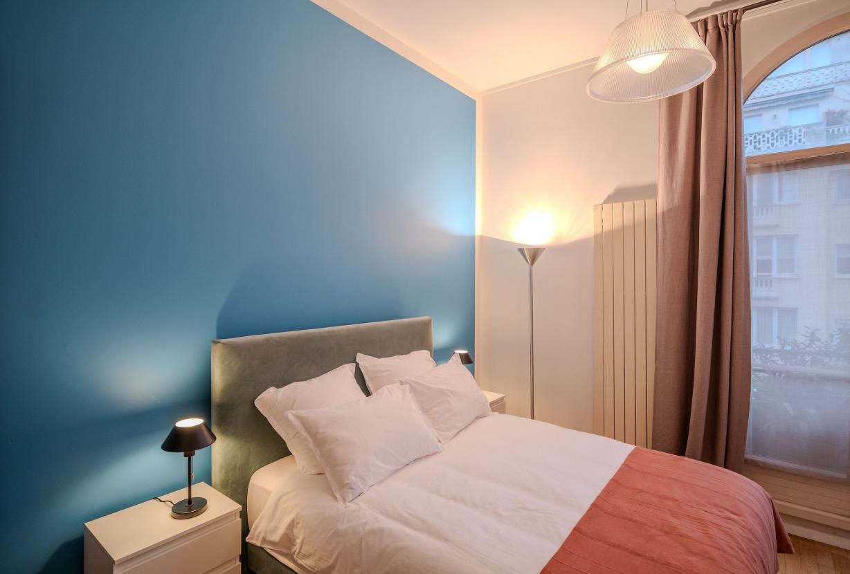 Par013 - 4 bedroom apartment on Champs de Mars
