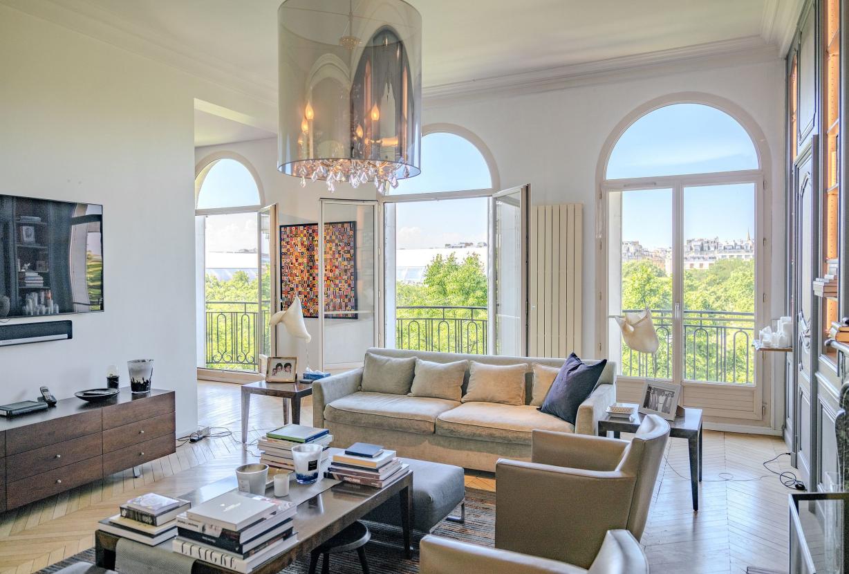 Par013 - 4 bedroom apartment on Champs de Mars
