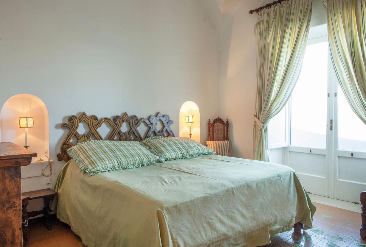 Cam018 - Une Villa aux Vues Imprenables sur l'Île de Capri