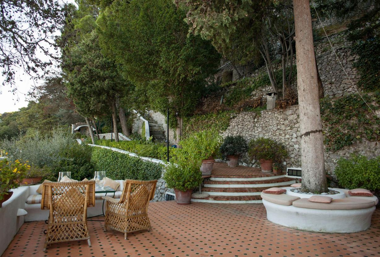 Cam018 - Une Villa aux Vues Imprenables sur l'Île de Capri