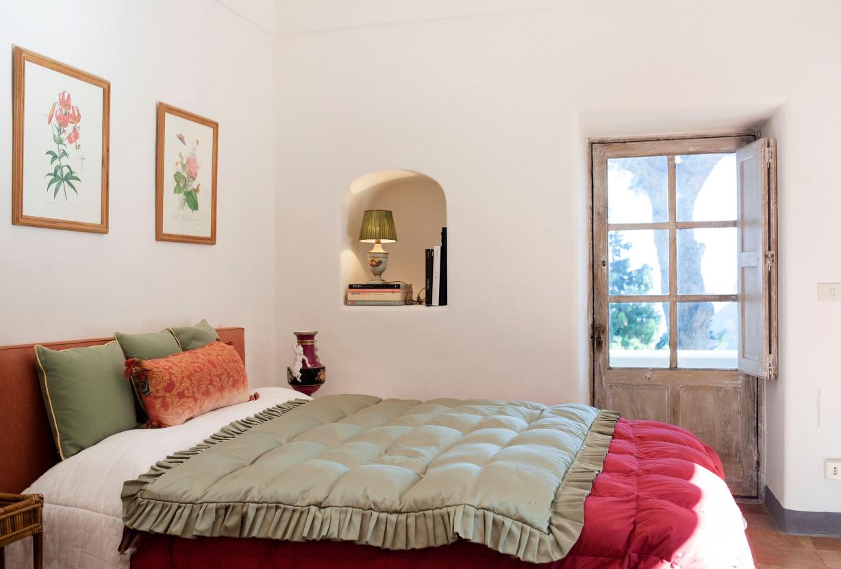 Cam017 - Una Villa con Piscina en la Isla de Capri