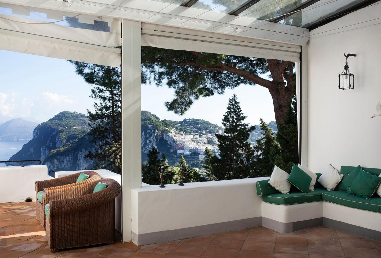 Cam017 - Une Villa avec Piscine sur l'île de Capri