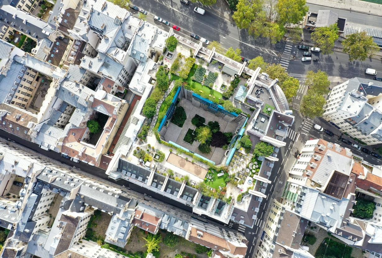 Par004 - 2000m2 penthouse for events in Paris