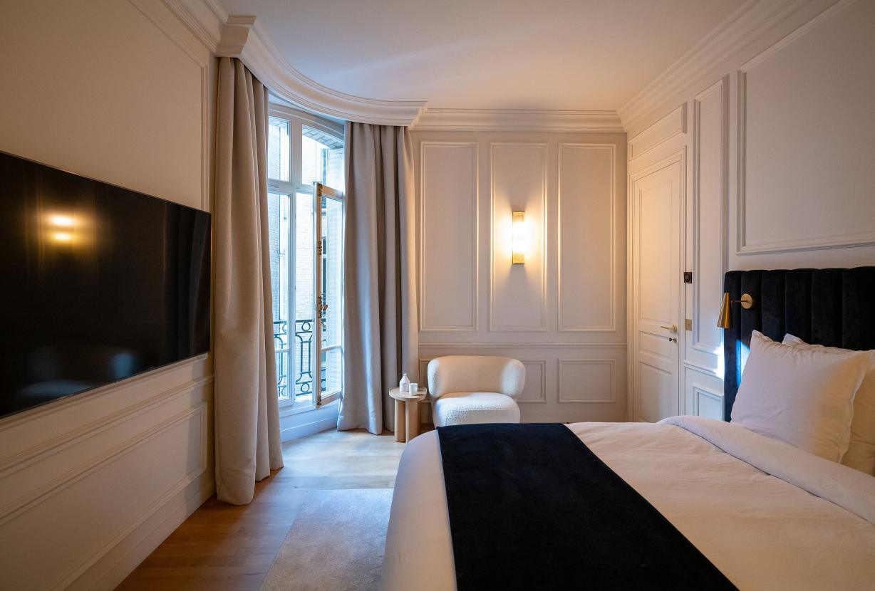 Par020 - Appartement de prestige front de Seine