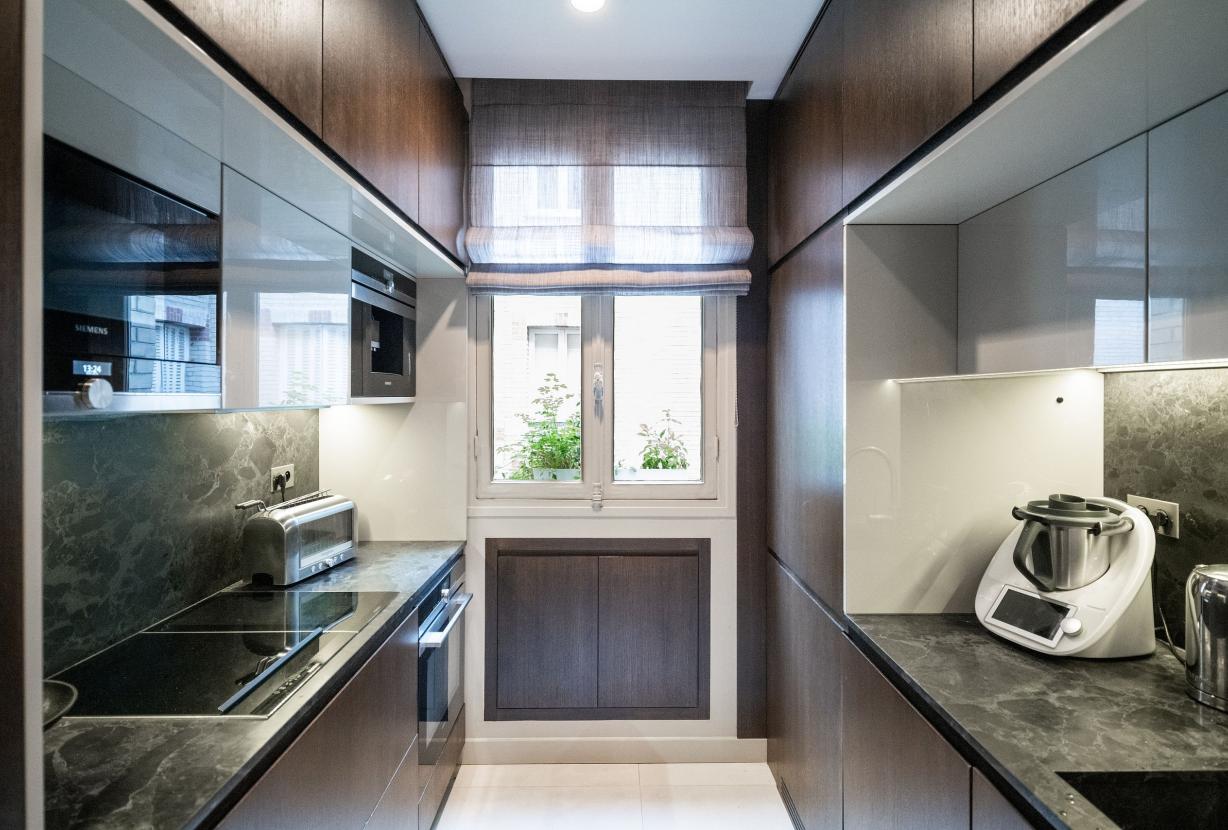 Par098 - Apartamento de 2 quartos em Paris
