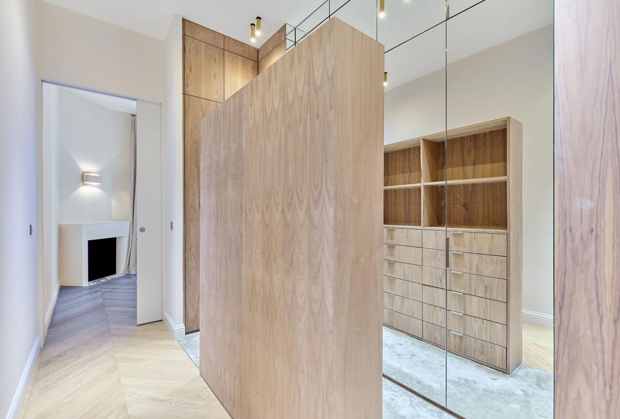 Par038 - Luxury duplex apartment in Paris 16