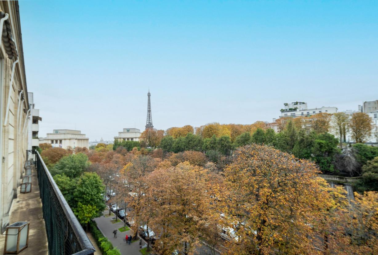 Par102 - Hermoso apartamento estilo Haussmann con una vista despejada de la Torre Eiffel