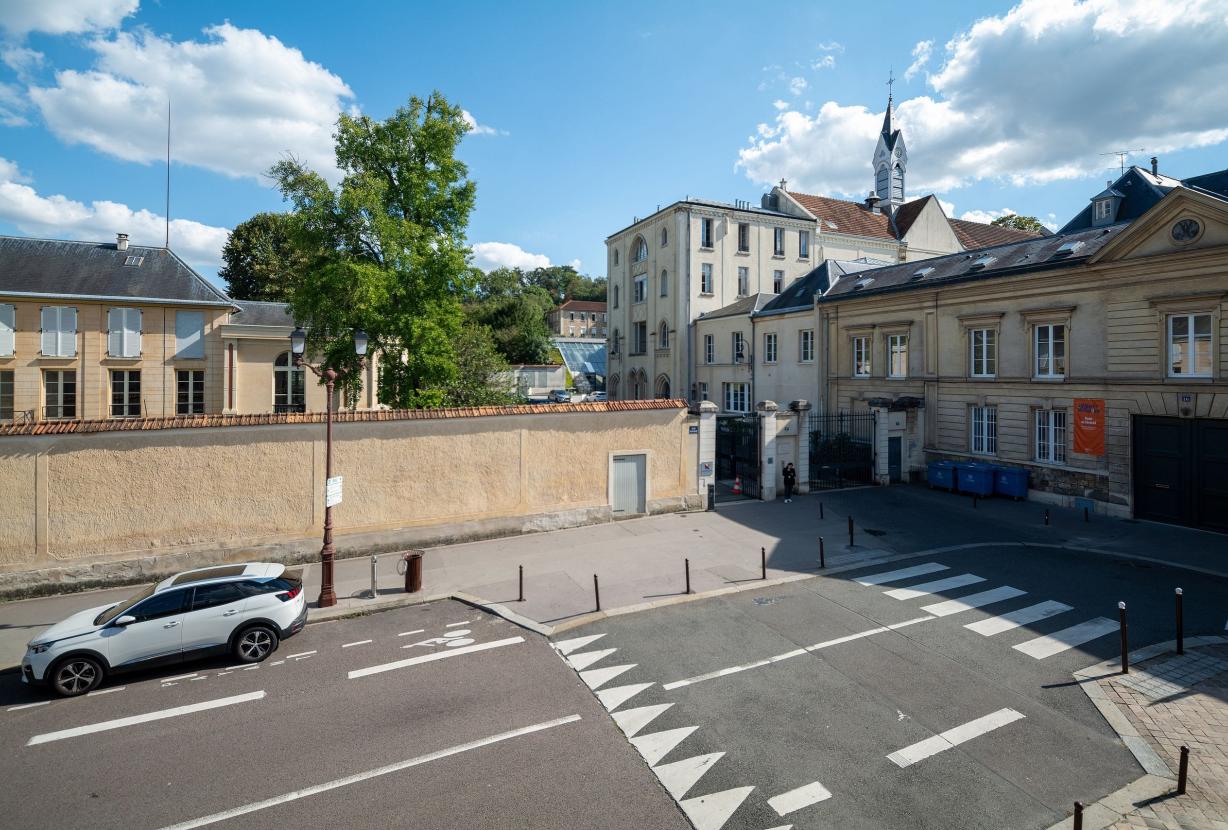 df120 - Encantadora Casa de 5 Habitaciones en Versalles