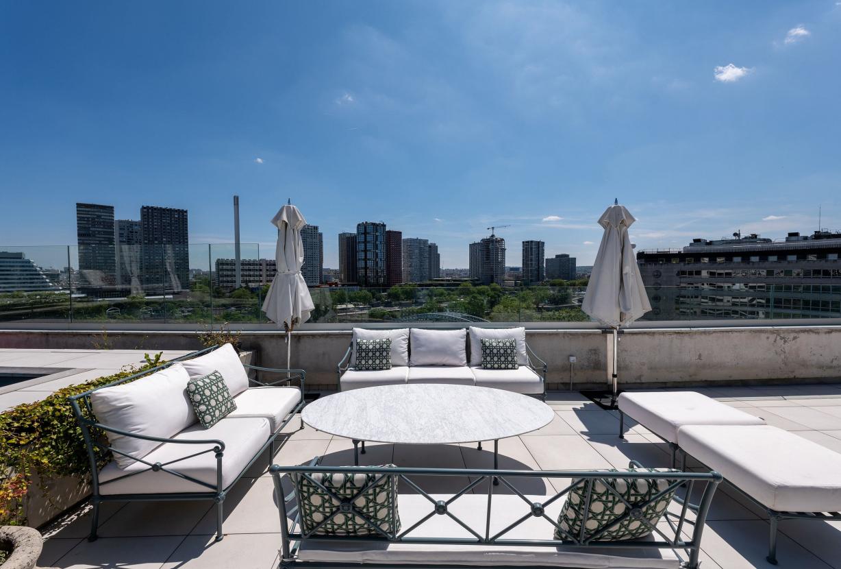 Par021 - Cobertura com piscina privada em Paris