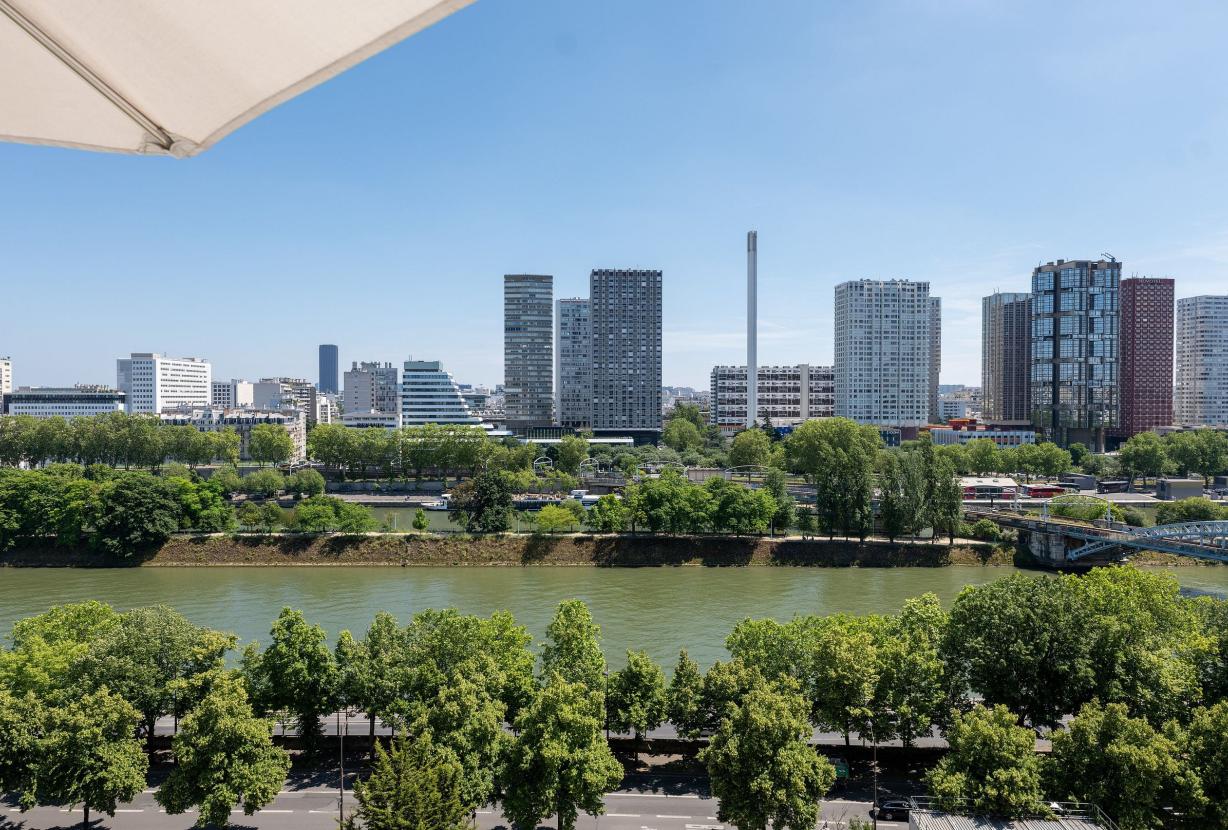 Par021 - Cobertura com piscina privada em Paris