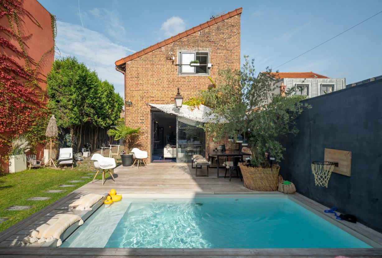 Idf060 - Deux superbes maisons d'architecte avec jardin et piscine à Colombes.