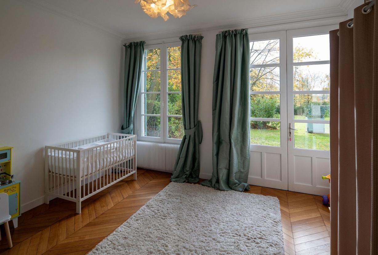 Idf173 - Appartement prestigieux de 3 chambres dans un manoir historique à Noisy-le-Roi.