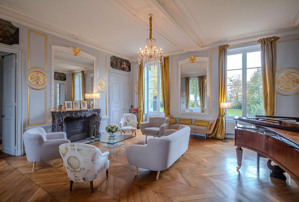 Idf173 - Appartement prestigieux de 3 chambres dans un manoir historique à Noisy-le-Roi.