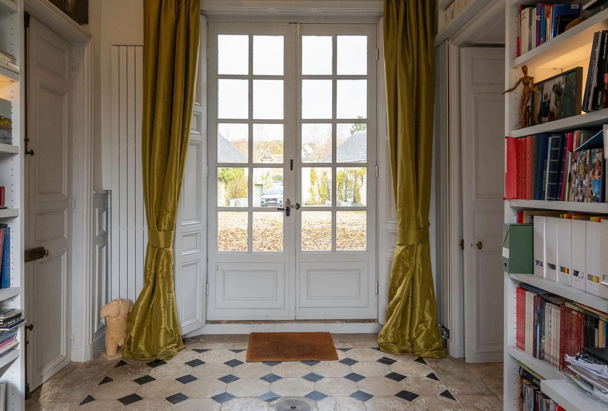 Idf173 - Apartamento de 3 quartos de prestígio em uma mansão histórica em Noisy-le-Roi.