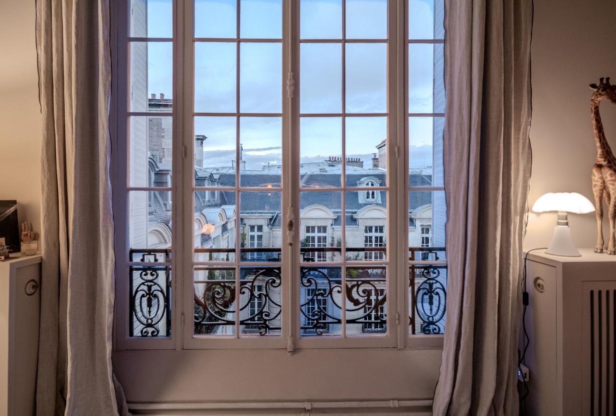 Par087 - Incrível cobertura parisiense com terraço no topo