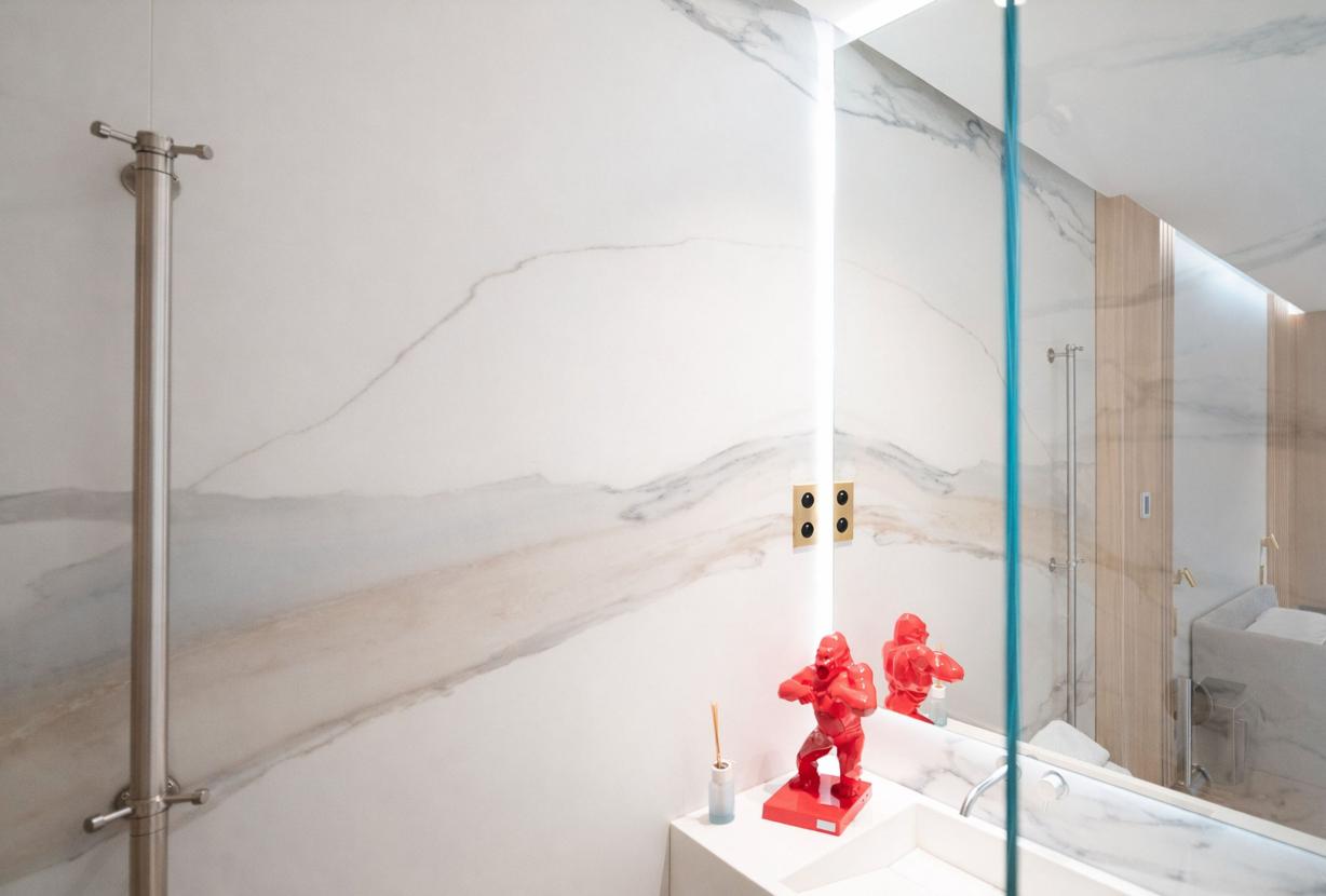 Par061 - Appartement de prestige à louer à Paris 7