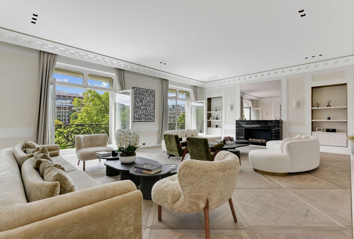 Par010 - Stunning 5 bedroom apartment on Foch