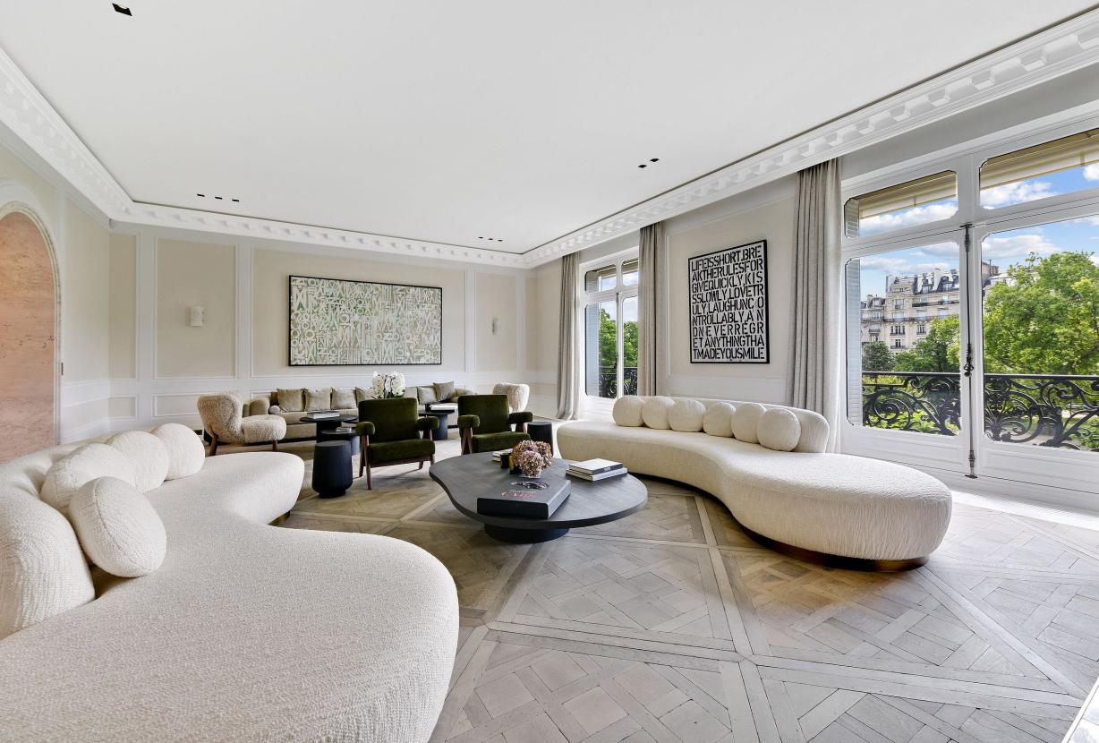 Par010 - Stunning 5 bedroom apartment on Foch