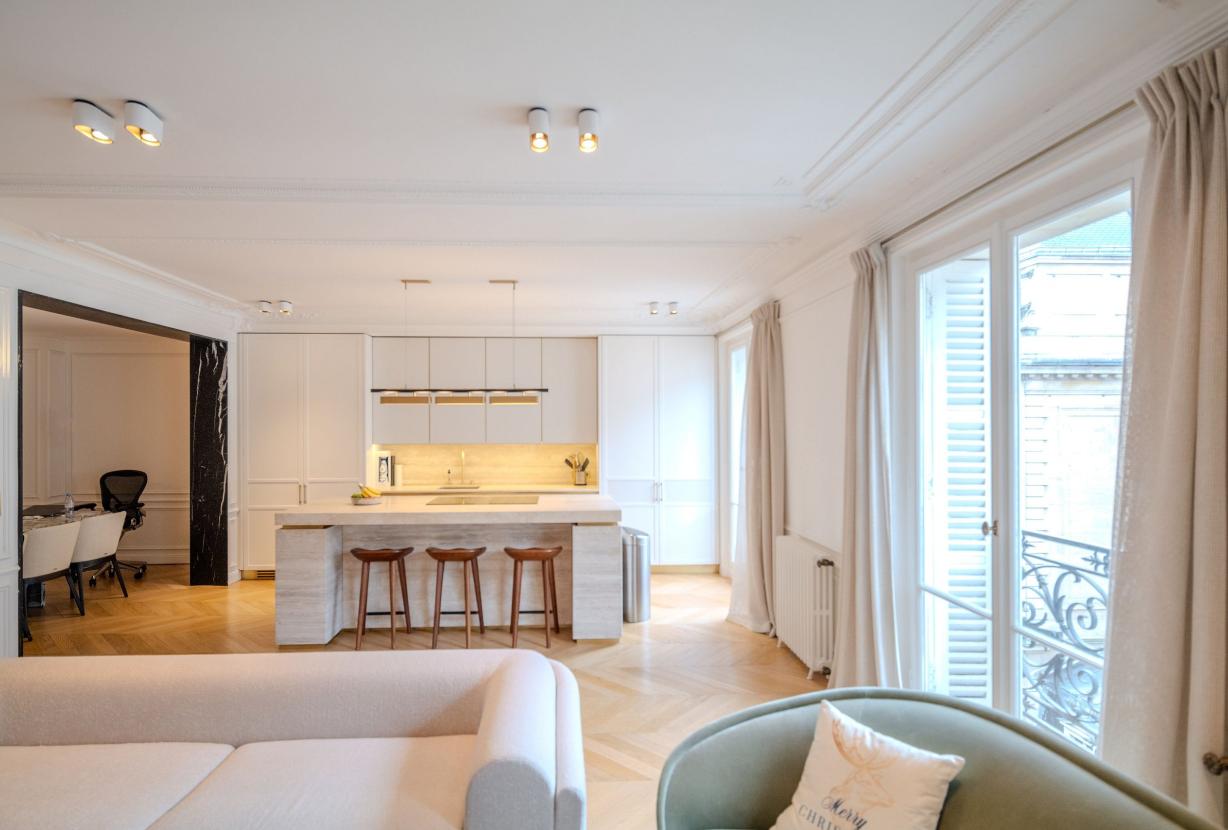 Par108 - Apartamento de luxo com 2 quartos em suíte.