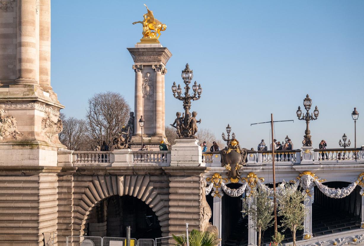 Par054 - Casa Flotante de Lujo en París