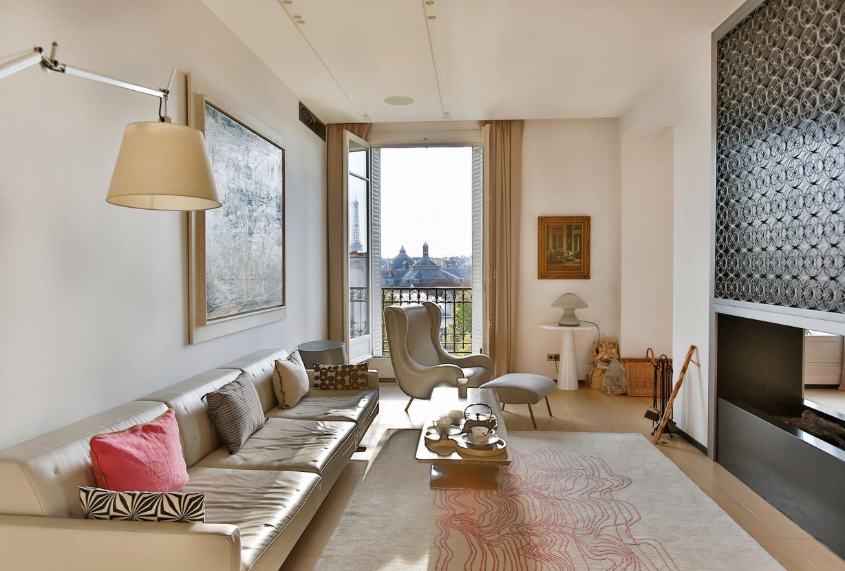 Par134 - Stunning apartment in St Germain des Prés