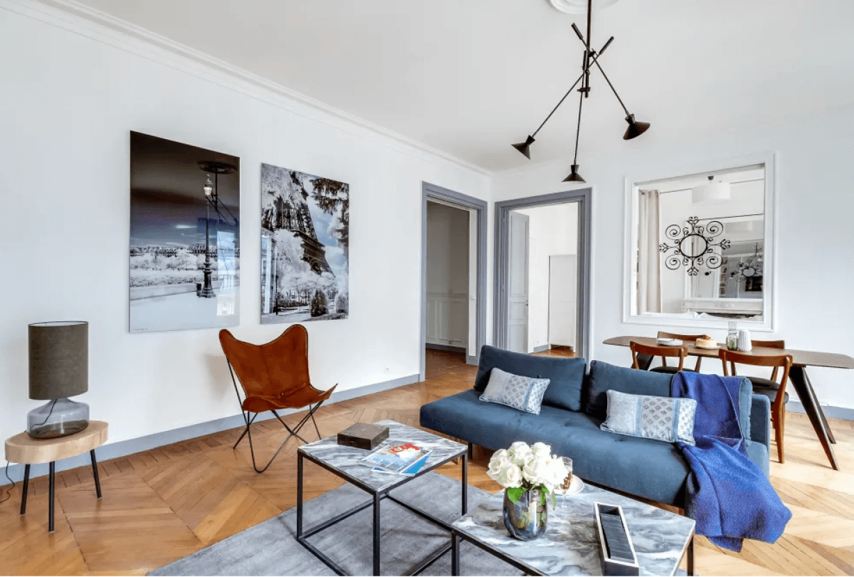 Par208 - Appartement 3 chambres à Paris 8
