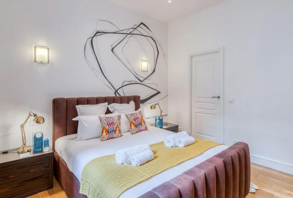 Par 10 - Apartamento de 2 suítes em Paris 8