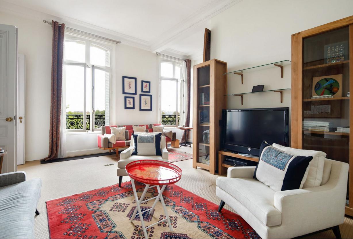 Par139 - Appartement sur le Quai Anatole France