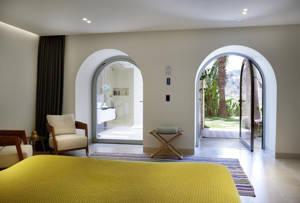 Ibi003 - Luxury island in Ibiza