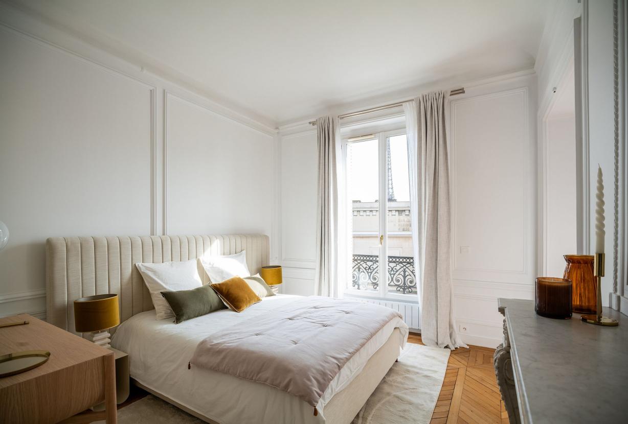 Par025 - Apartamento con vistas a la Torre Eiffel