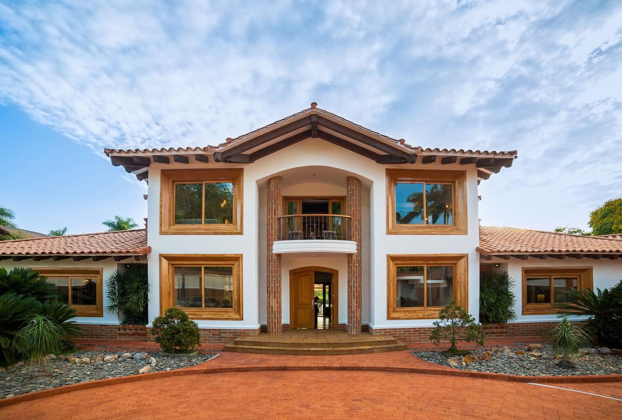 Per002 - Maison de luxe avec piscine à Pereira