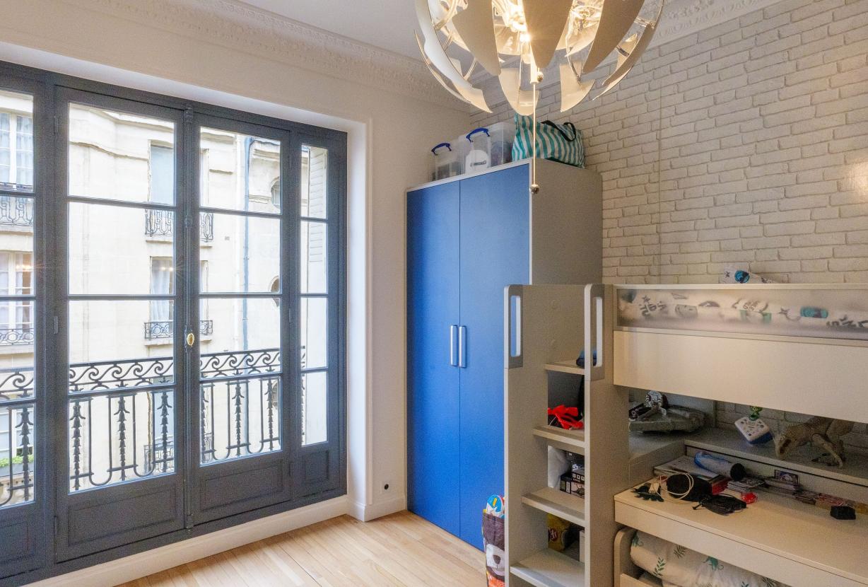 Par131 - Appartement de luxe de trois chambres