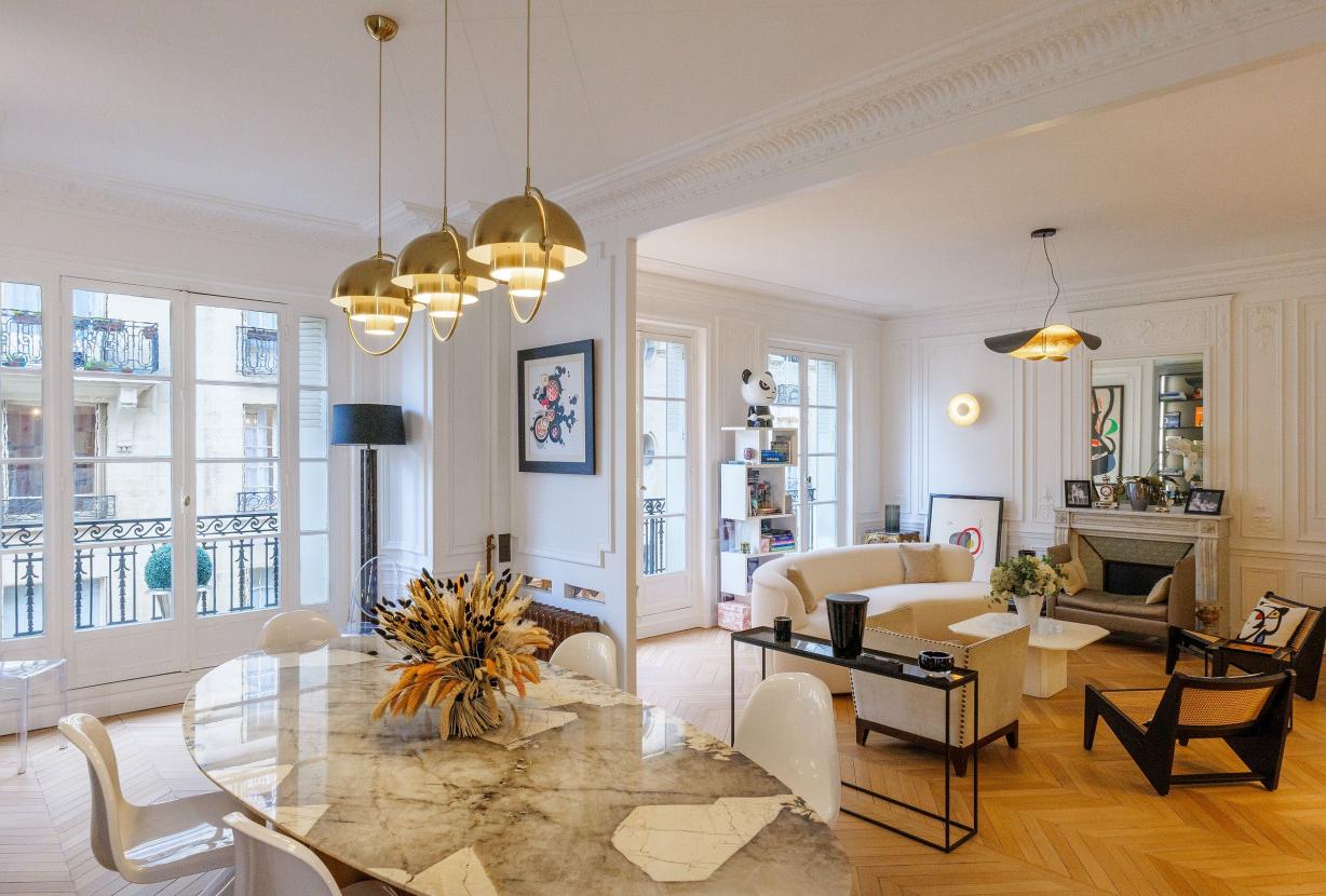 Par131 - Appartement de luxe de trois chambres